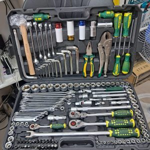 142pcs + 2 pcs Complete Tool set